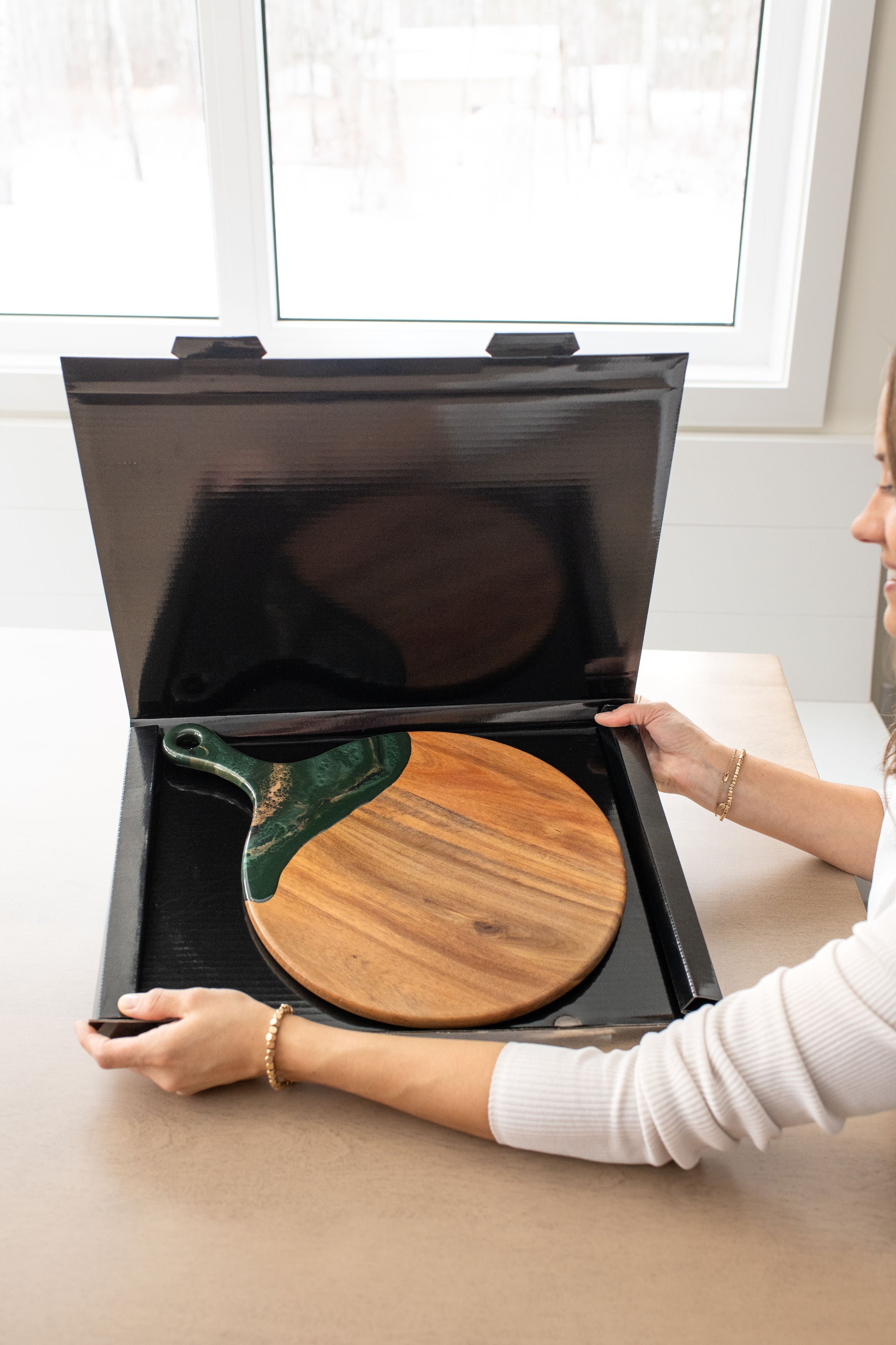 Round Cheese Paddle Acacia Boards