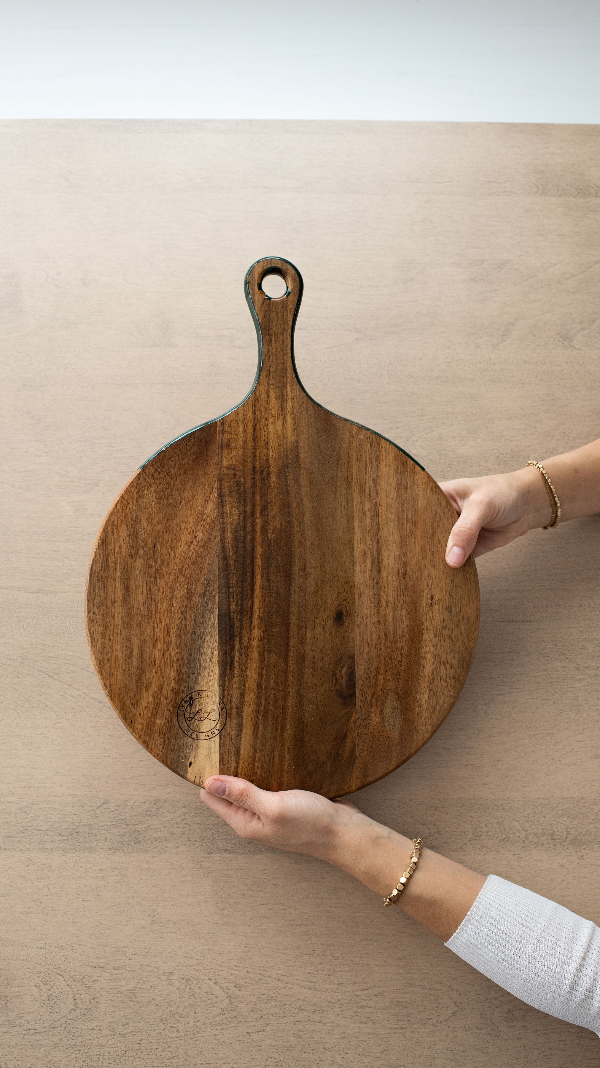 Round Cheese Paddle Acacia Boards
