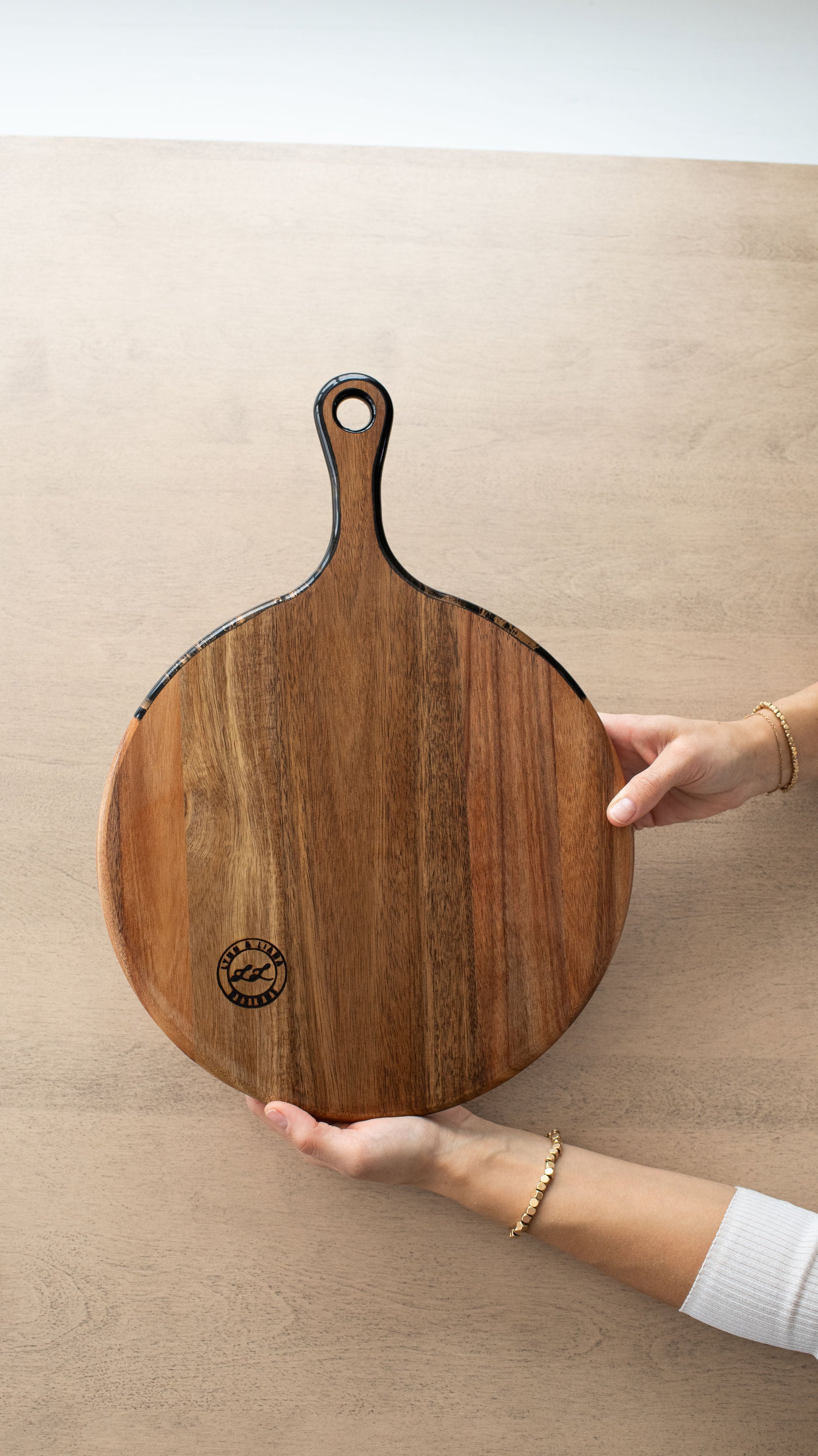 Round Cheese Paddle Acacia Boards